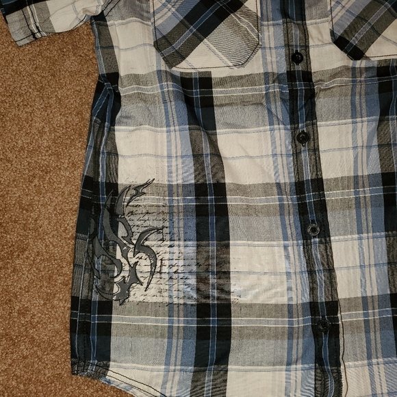 Helix button down - Picture 2 of 3